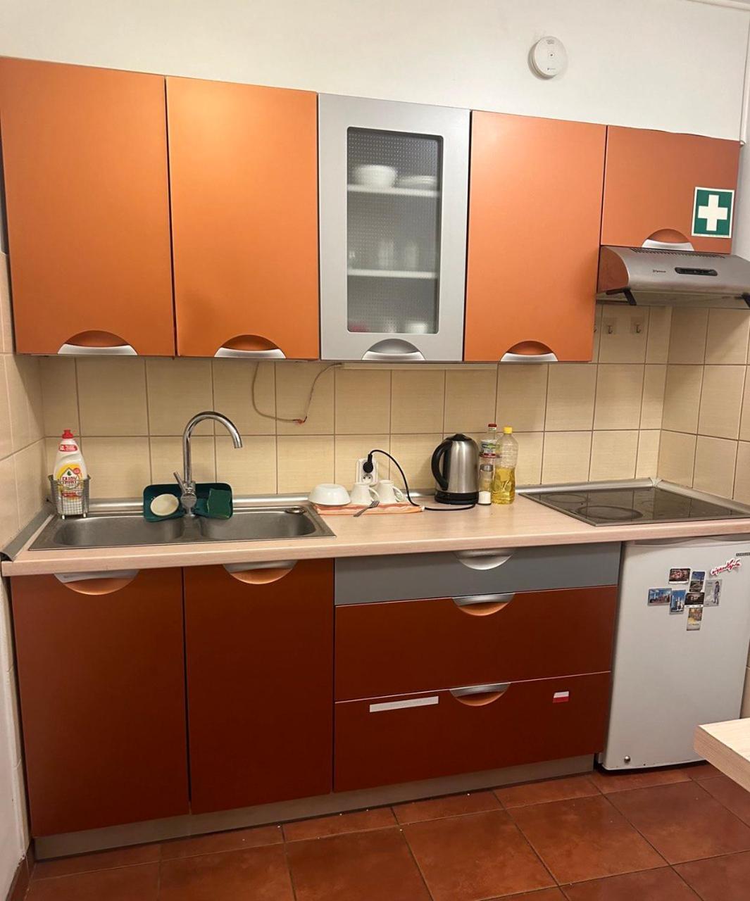 Travel House Wroclaw Hotel Екстериор снимка