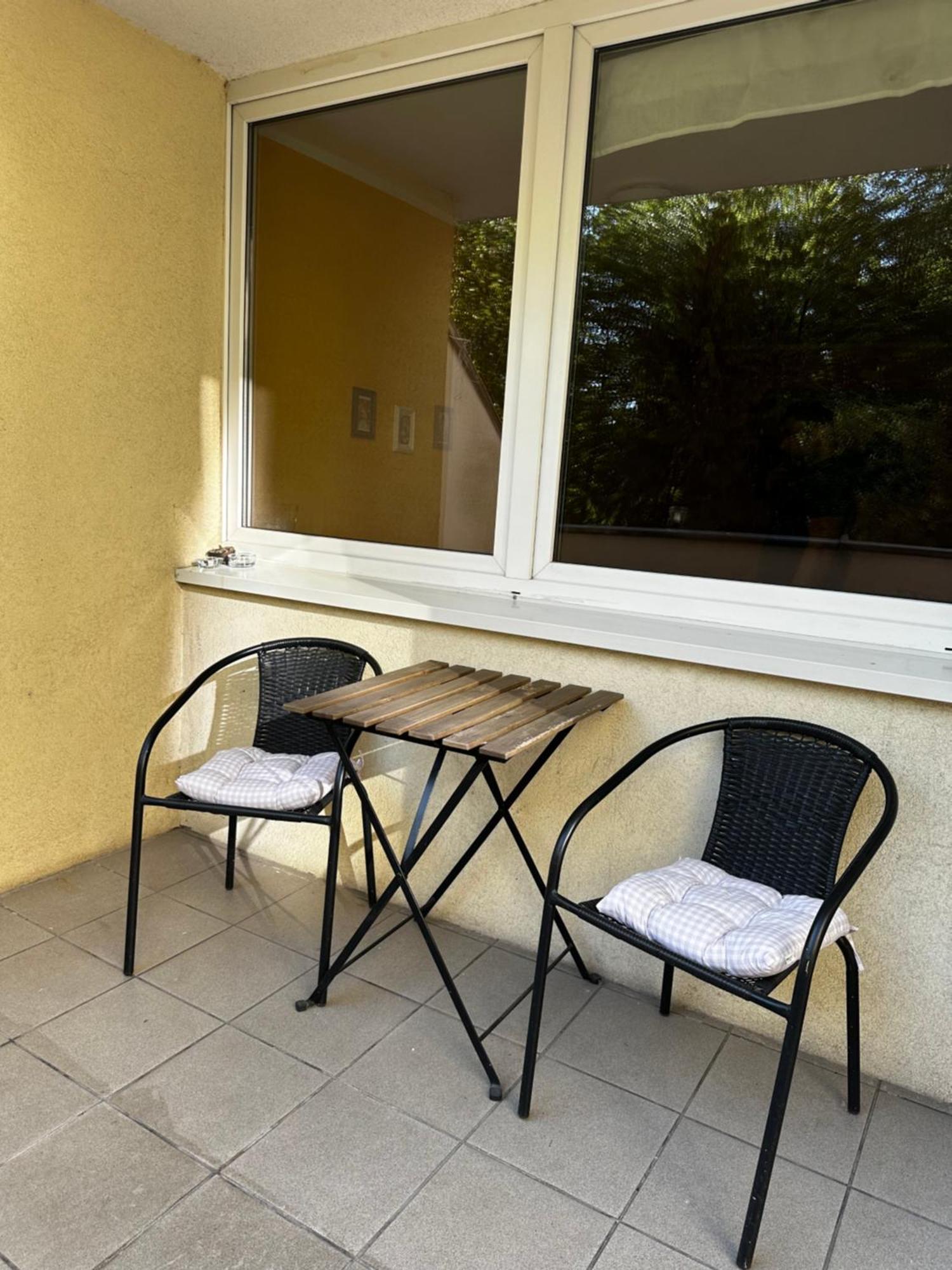 Travel House Wroclaw Hotel Екстериор снимка