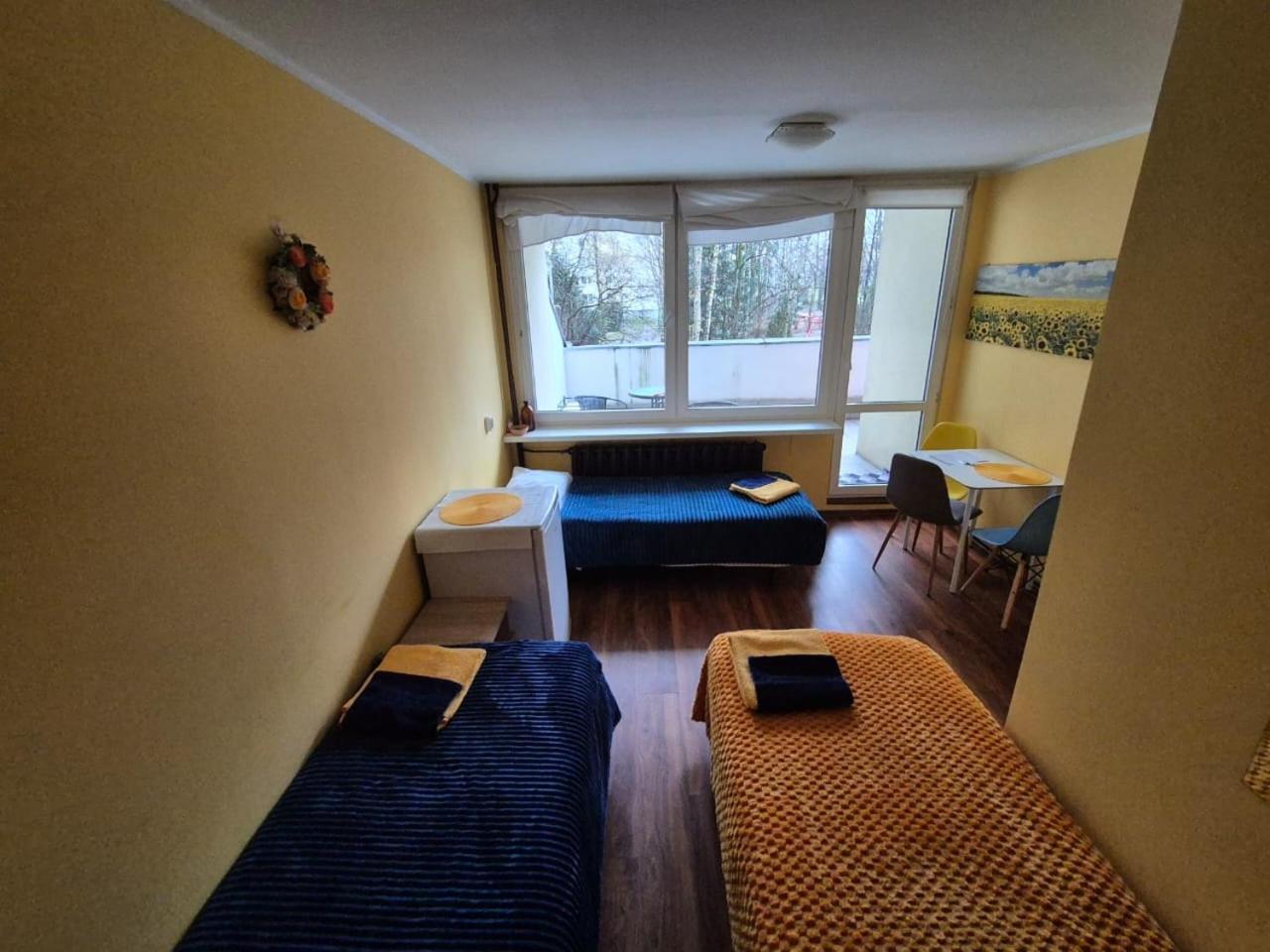 Travel House Wroclaw Hotel Екстериор снимка