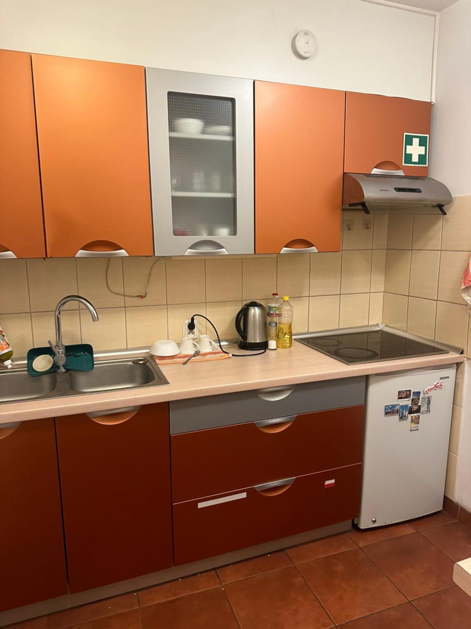 Travel House Wroclaw Hotel Екстериор снимка